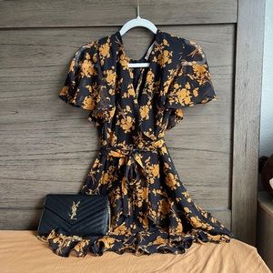 Classic Hello Molly floral black dress
